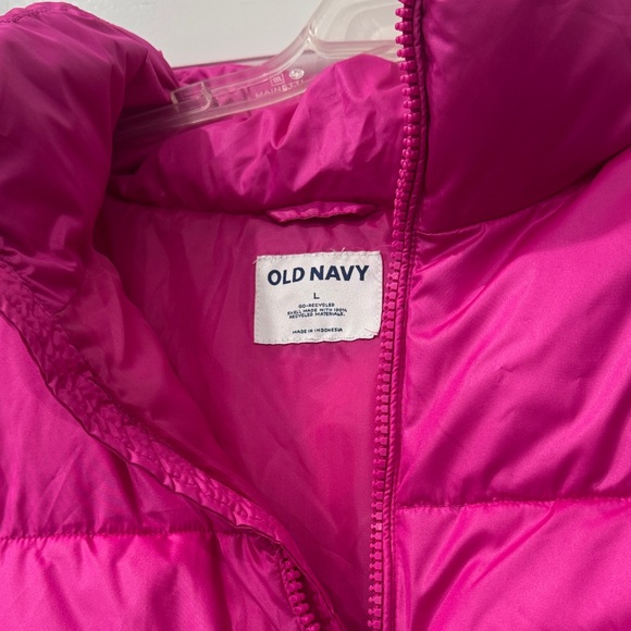Old Navy Fuchsia Puffer Jacket Never Worn - Picture 2 of 4